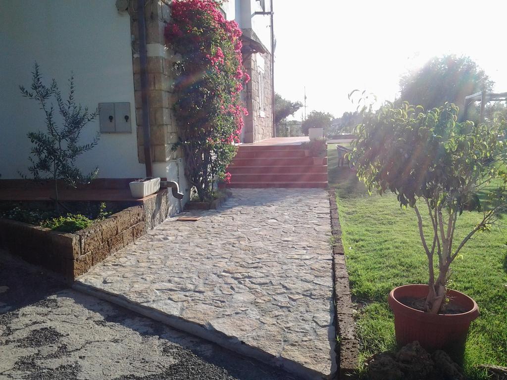 Bed and Breakfast Al Sole Di Пула Екстер'єр фото