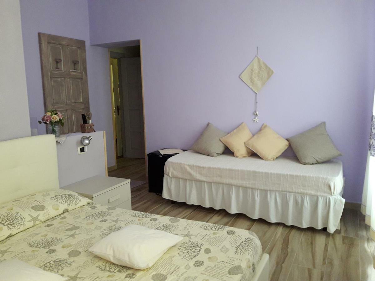 Bed and Breakfast Al Sole Di Пула Екстер'єр фото
